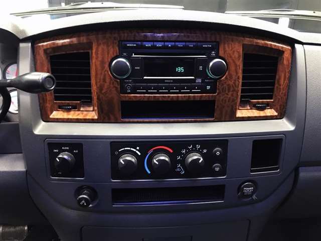 Dodge Ram Pickup 1500 2006 photo 8